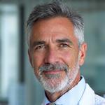 Retrato de Dr. Pablo Ruiz, médico nutricionista.